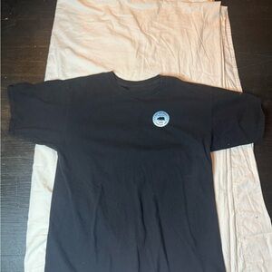 Vans Black Tee with Blue Bear graphic size Large animal print collegecore casual